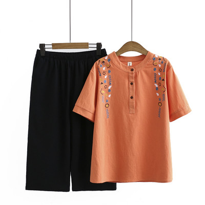 Naiste komplekt tikandite ja nööpidega