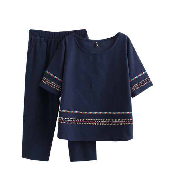 Moodne naiste komplekt tikandi ja ovaalse kaelusega