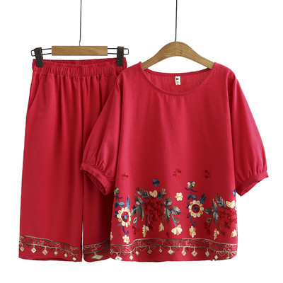 Γυναικείο σετ από δύο μέρη με κέντημα