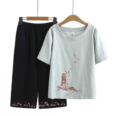 Καθημερινό γυναικείο σετ με κεντήματα κατάλληλα για το καλοκαίρι