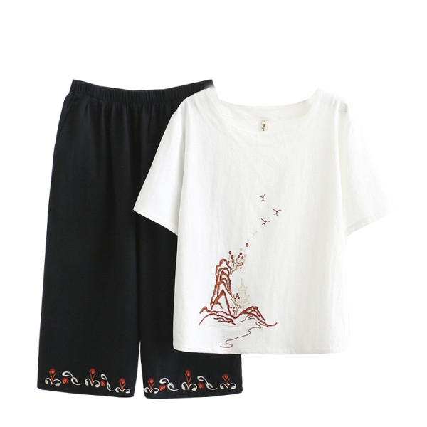 Καθημερινό γυναικείο σετ με κεντήματα κατάλληλα για το καλοκαίρι