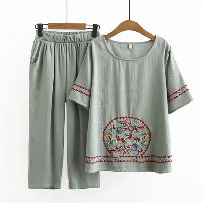 Naiste vabaaja komplekt taskute ja tikanditega