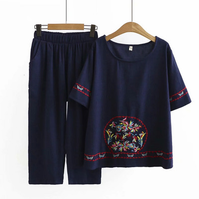 Naiste vabaaja komplekt taskute ja tikanditega