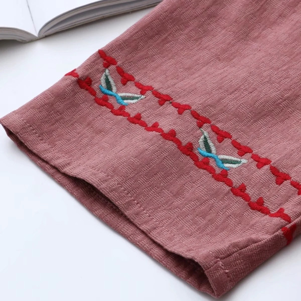 Naiste vabaaja komplekt taskute ja tikanditega