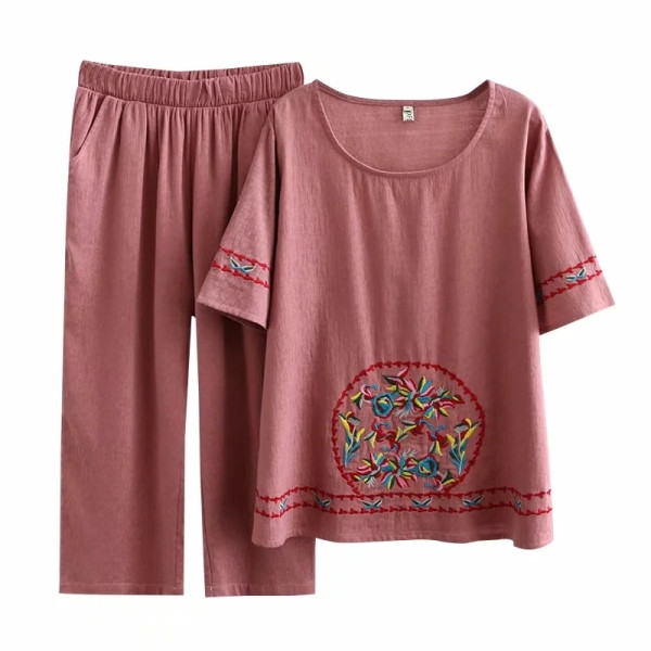 Naiste vabaaja komplekt taskute ja tikanditega