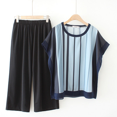 Naiste komplekt kahest osast - T-särk ja püksid