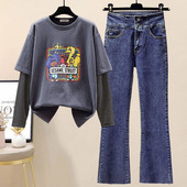 Moodne naiste ümara kaelusega pluusi ja teksadega komplekt