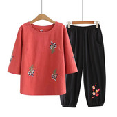 Kolmes värvitoonis tikandiga igapäevane naiste komplekt