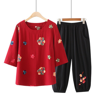 Γυναικείο μοντέρνο καθημερινό σετ από δύο μέρη με κέντημα