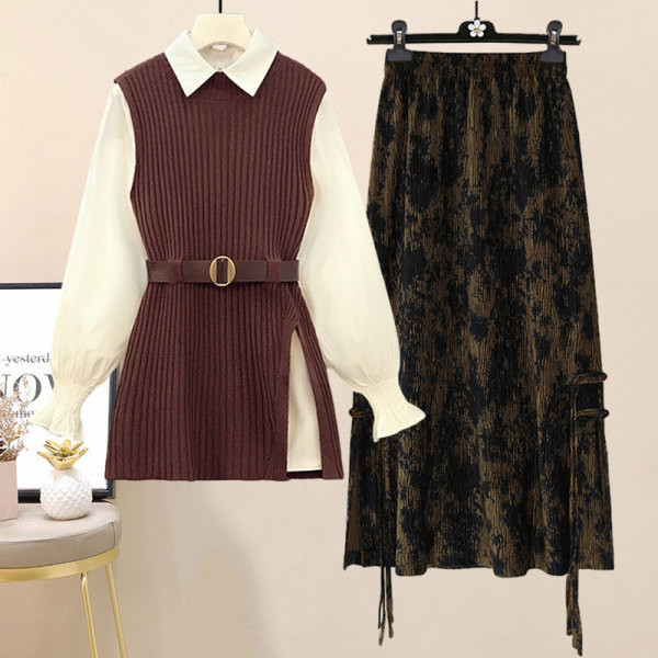 Uue mudeli naiste komplekt kolmeosalisest särgist, vestist ja seelikust