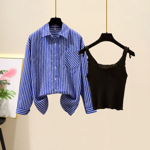 Naiste päevakomplekt – kolmes osas