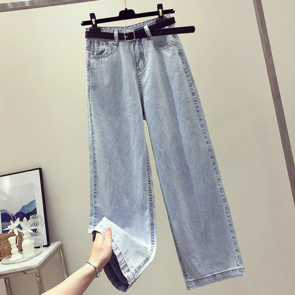 Naiste päevakomplekt – kolmes osas