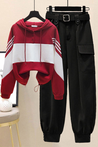 Sportlik igapäevane dressipluusi ja pükste komplekt