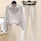 Valge triibulise särgi ja teksade komplekt