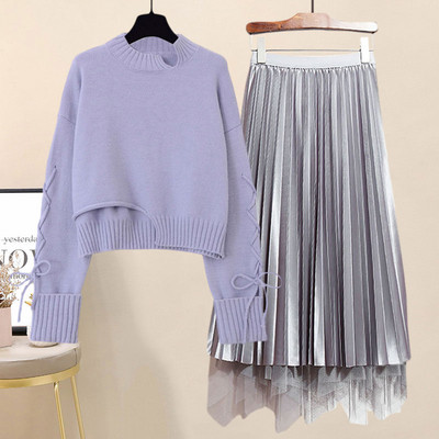 Пролетно - есенен сет от пуловер и плисирана пола