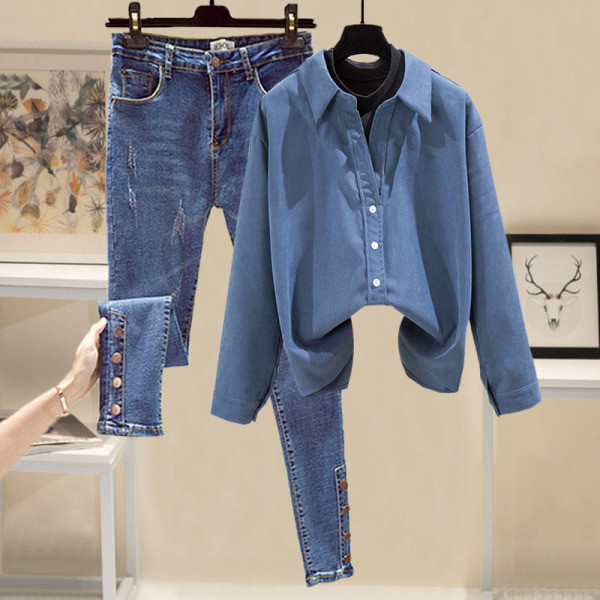 Дамски модерен комплект от две части с копчета в няколко цвята