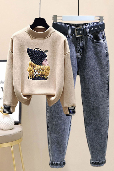 Модерна плътна блуза с цветна апликация и дънки