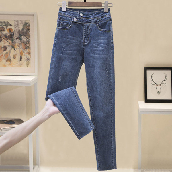 Ежедневен дамски комплект от дънки и карирана риза