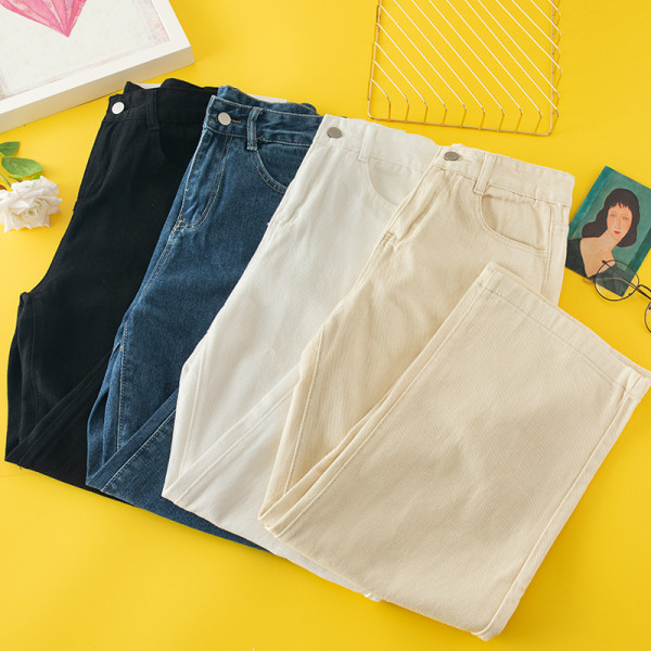 Γυναικεία τζιν ίσιο μοντέλο με ψηλή μέση