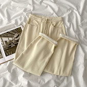 Novi model ženskih traperica u bež boji