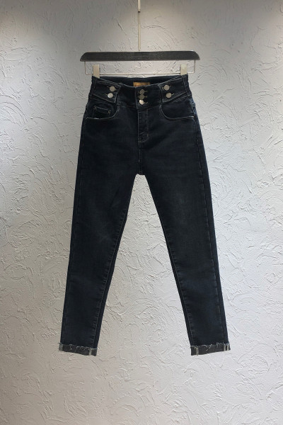 Γυναικεία τζιν με τσέπες και ψηλή μέση σε μαύρο χρώμα