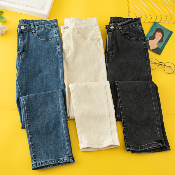 Модерен дамски панталон от деним и висока талия