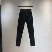 Γυναικεία τζιν με κουμπιά σε μαύρο χρώμα και ψηλή μέση