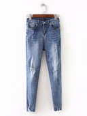 Дамски вталени дънки с висока талия и скъсани мотиви