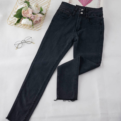 Moodsad kõrge vöökohaga naiste teksad