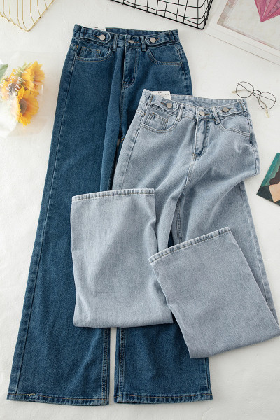 Platus moteriškų ilgų džinsų su sagomis modelis