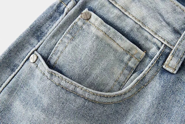 Kevadised vabaaja teksade laiad mudelid