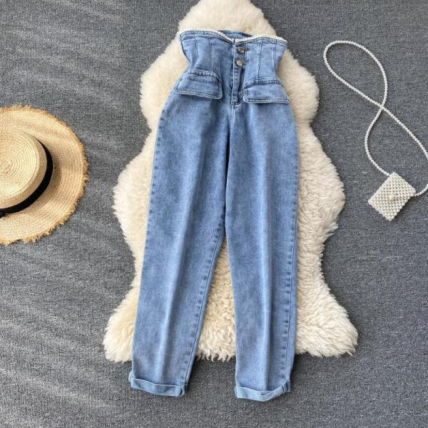 Laiad kõrge vöökohaga naiste teksad