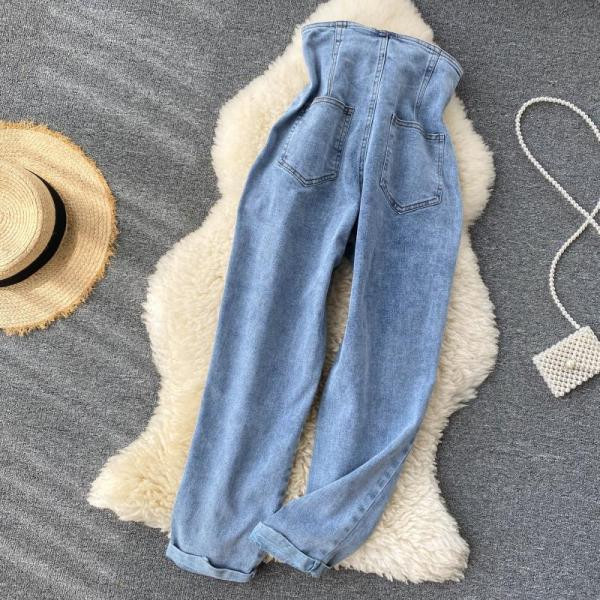 Laiad kõrge vöökohaga naiste teksad