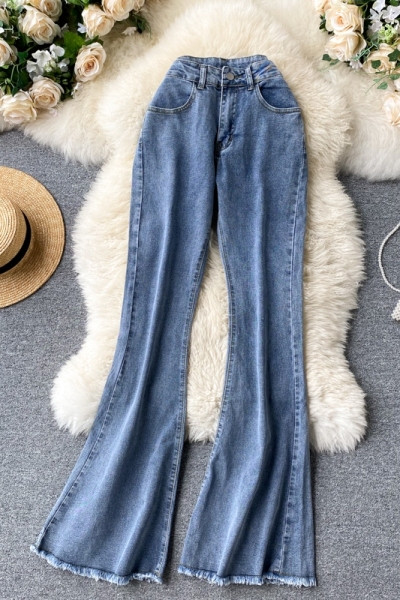 Charlestoni naiste pikad teksad