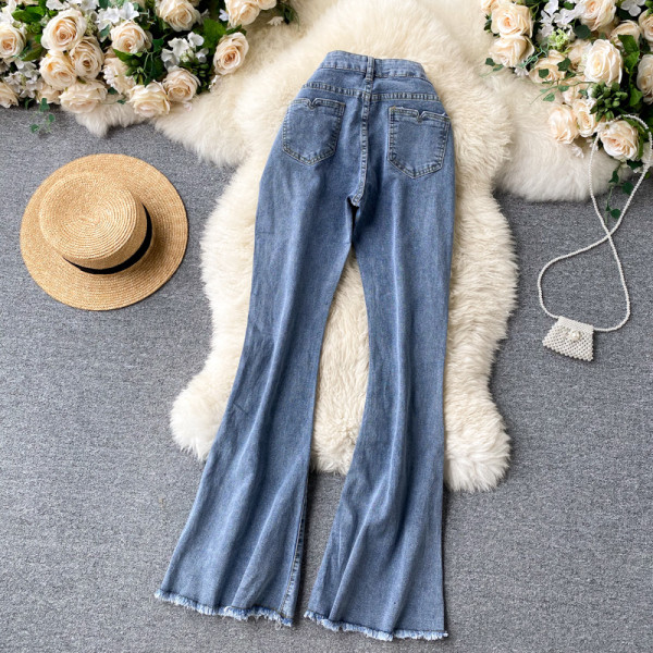 Charlestoni naiste pikad teksad