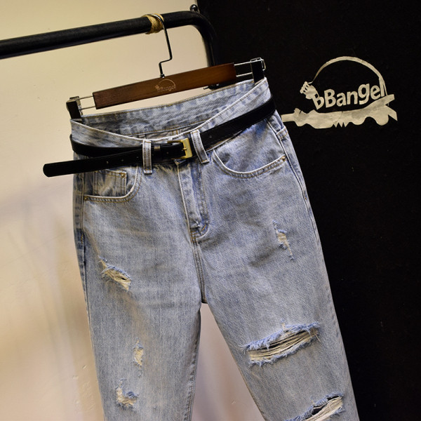 Rebenenud elementidega naiste teksapükste uus mudel - hele denim