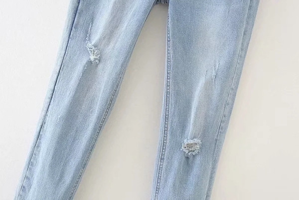 Rebenenud motiividega suviste liibuvate teksade uus mudel