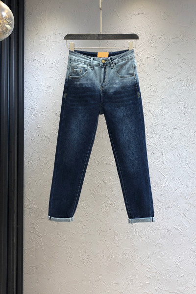 Naiste vabaaja teksad taskutega