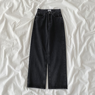 Γυναικεία τζιν παντελόνια με τσέπες