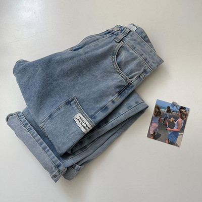 Blugi largi de dama cu buzunare si emblema