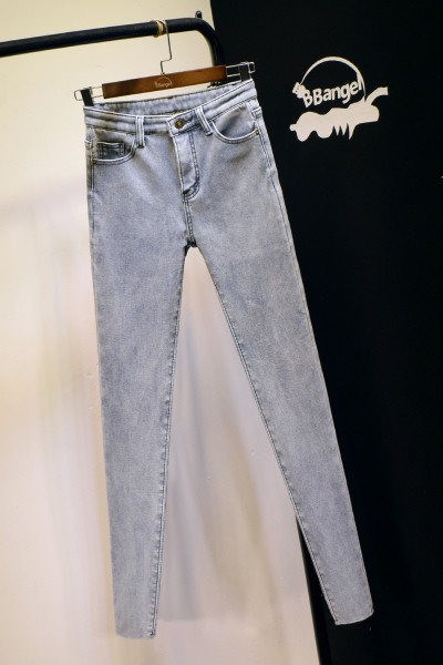 Γυναικεία τζιν με υψηλή μέση λεπτό μοντέλο σε μπλε, γκρι και μαύρο  χρώμα