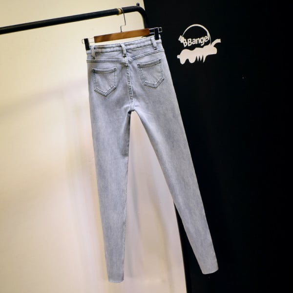 Γυναικεία τζιν με υψηλή μέση λεπτό μοντέλο σε μπλε, γκρι και μαύρο  χρώμα