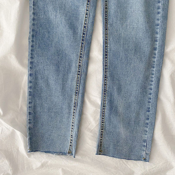 Moodne naiste teksapükste sirge taskutega mudel