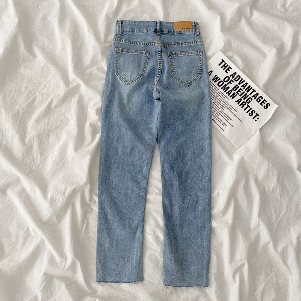 Moodne naiste teksapükste sirge taskutega mudel