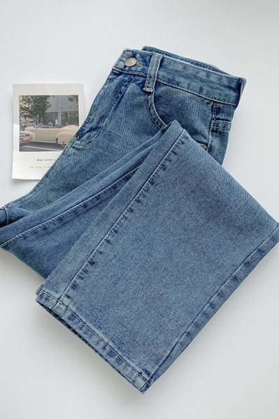 Дамски дънки прав модел с висока талия