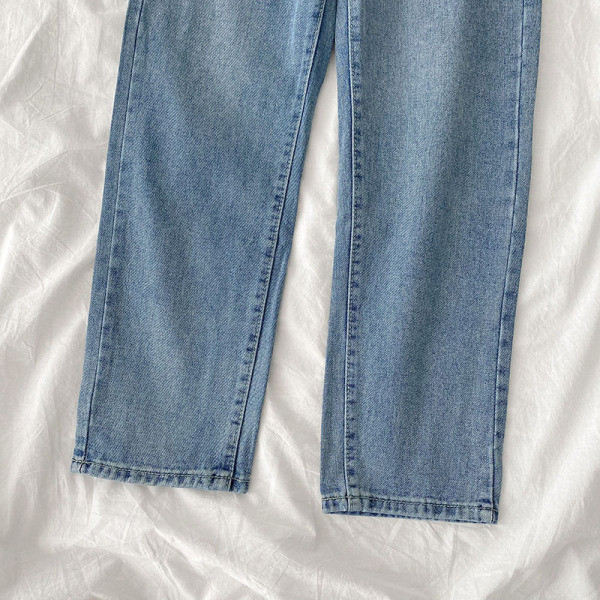 Дамски дънки прав модел с висока талия