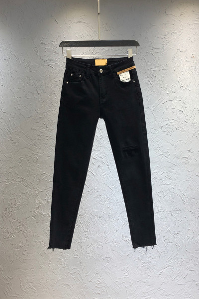 Дамски дънки - Slim модел в черен цвят 