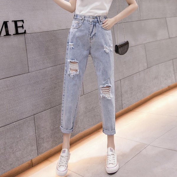 Дамски дънки със скъсани мотиви - 7/8 дължина