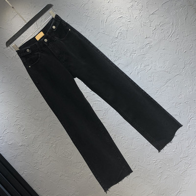 Γυναικεία μαύρα τζιν με ψηλή μέση και τσέπες