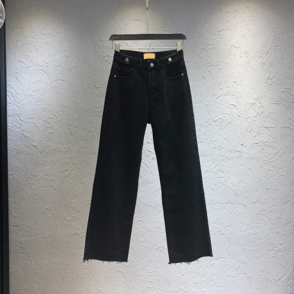 Γυναικεία μαύρα τζιν με ψηλή μέση και τσέπες